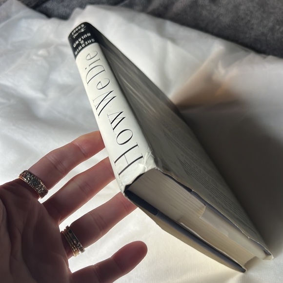 HOW WE DIE - REFLECTIONS ON LIFE’S FINAL CHAPTER HARDCOVER BOOK BY S. B. NULAND - Picture 7 of 15